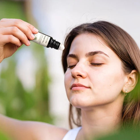 Aroma Tierra  Head Lite - Essential Oil Roll-on Organic-10ml